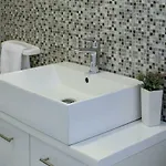 Kate Apartman *