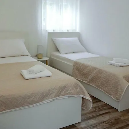 Kate Apartment *